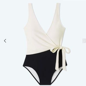 Summersalt Perfect Wrap One Piece, size 4, NWT